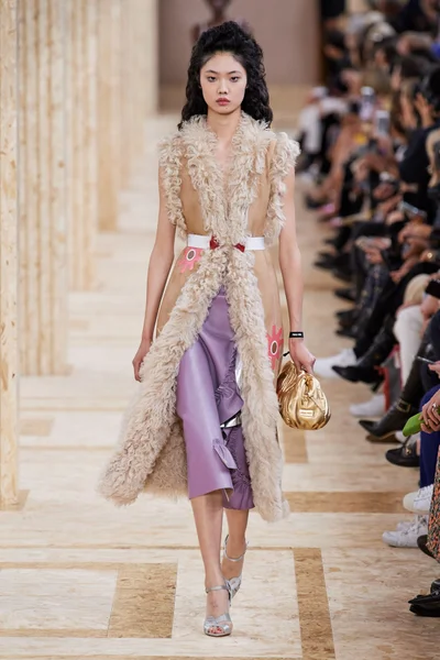 Look 32